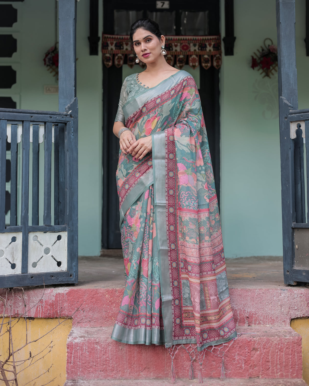 Pink and maroon pure cotton linen saree with blouse and tassels floral design with leaf patterns