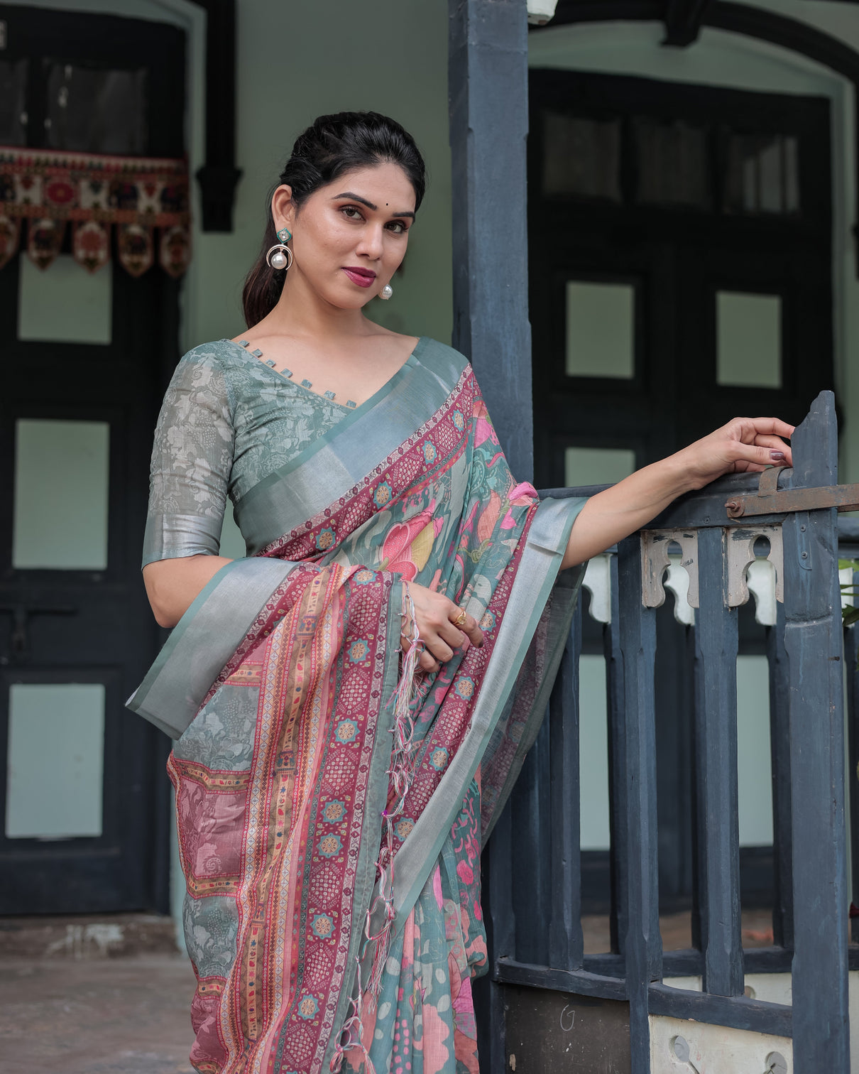 Pink and maroon pure cotton linen saree with blouse and tassels floral design with leaf patterns