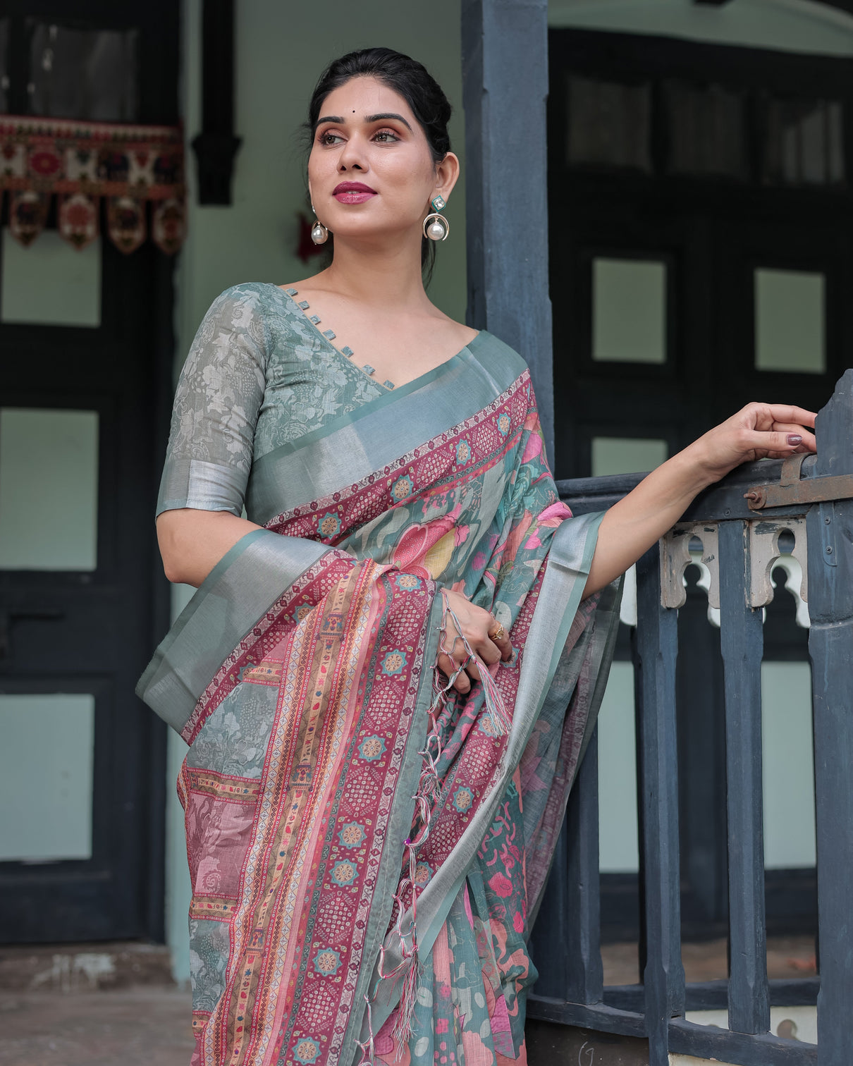 Pink and maroon pure cotton linen saree with blouse and tassels floral design with leaf patterns