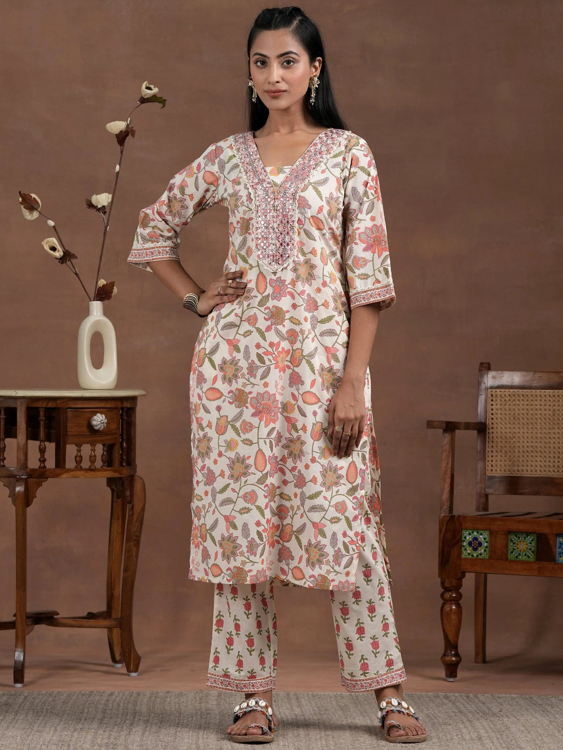 Mameraa Off White Printed Cotton Straight Kurta Set