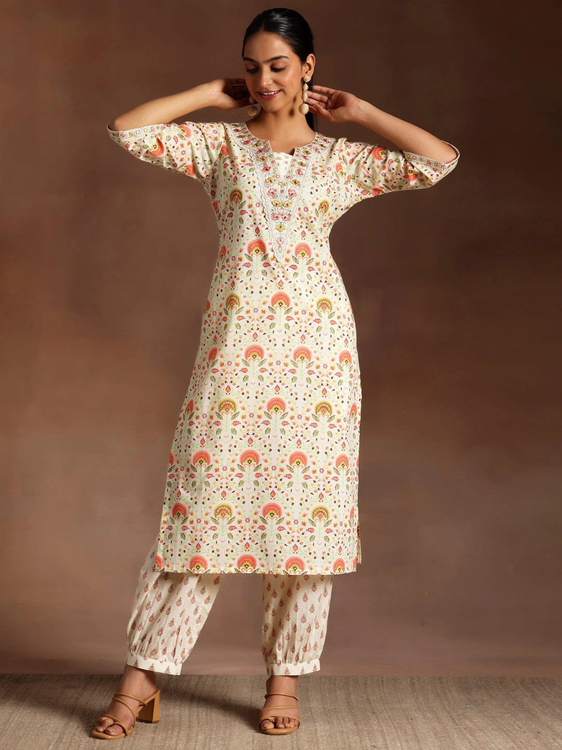Mameraa Off White Printed Cotton Straight Kurta Set