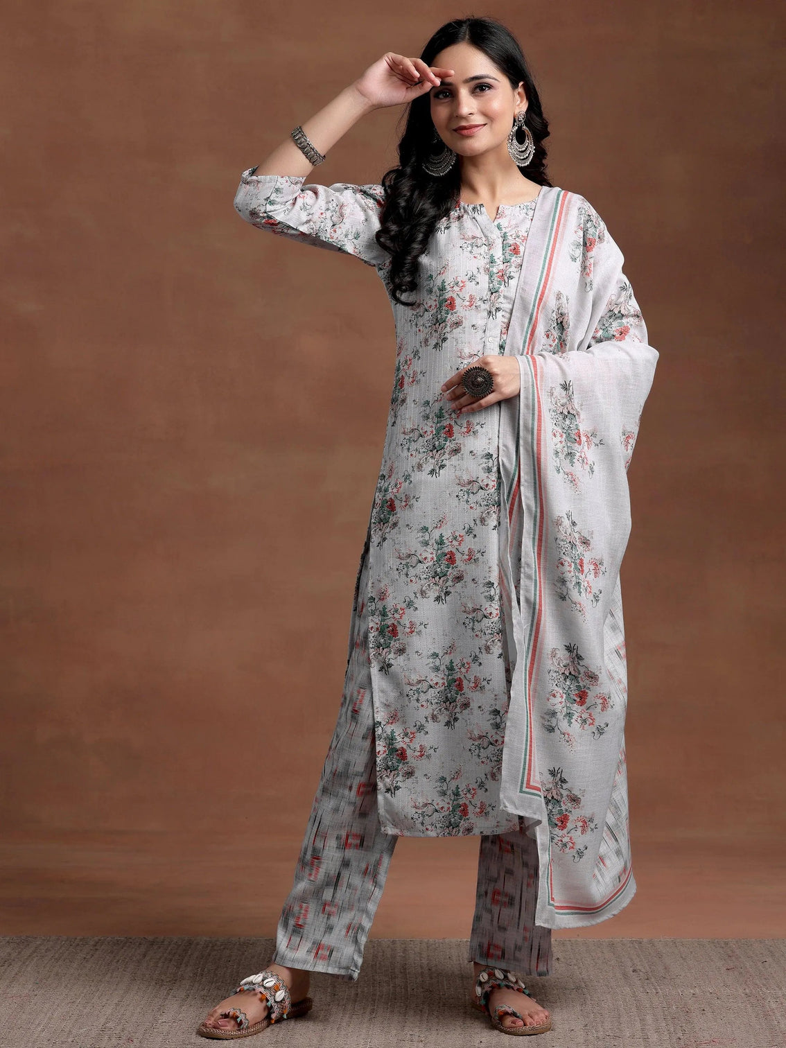 Mameraa Grey Printed Cotton Straight Suit With Dupatta
