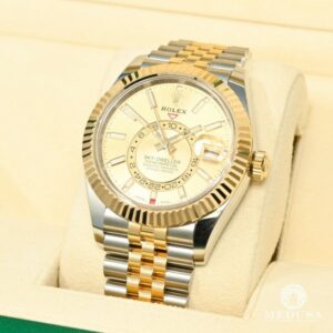 Amazing Rolex Sky Dweller Watch For Men