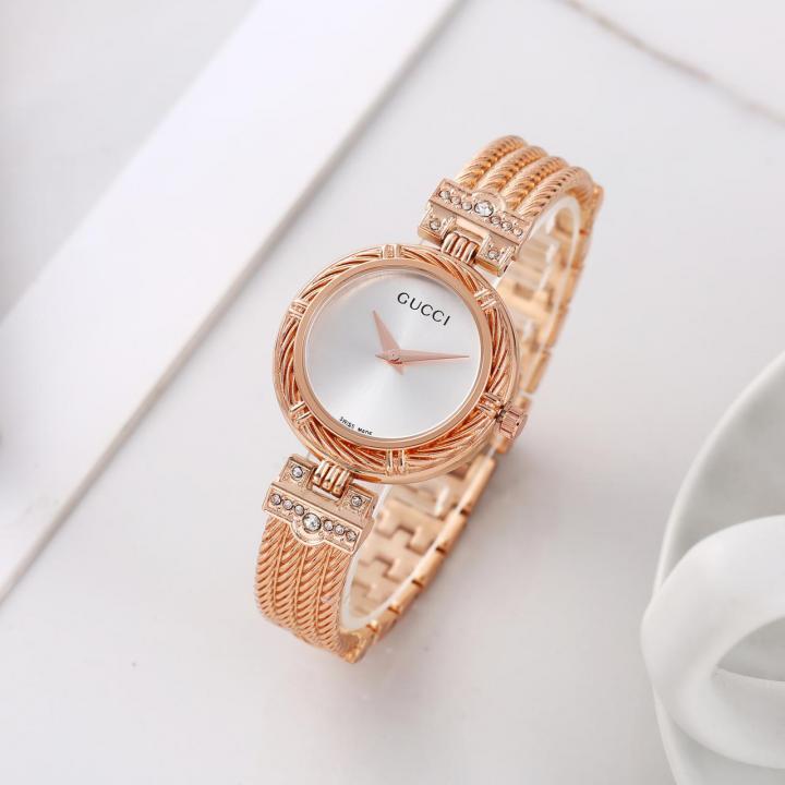 Designer Watch With Signature Dial With Slim Case Design