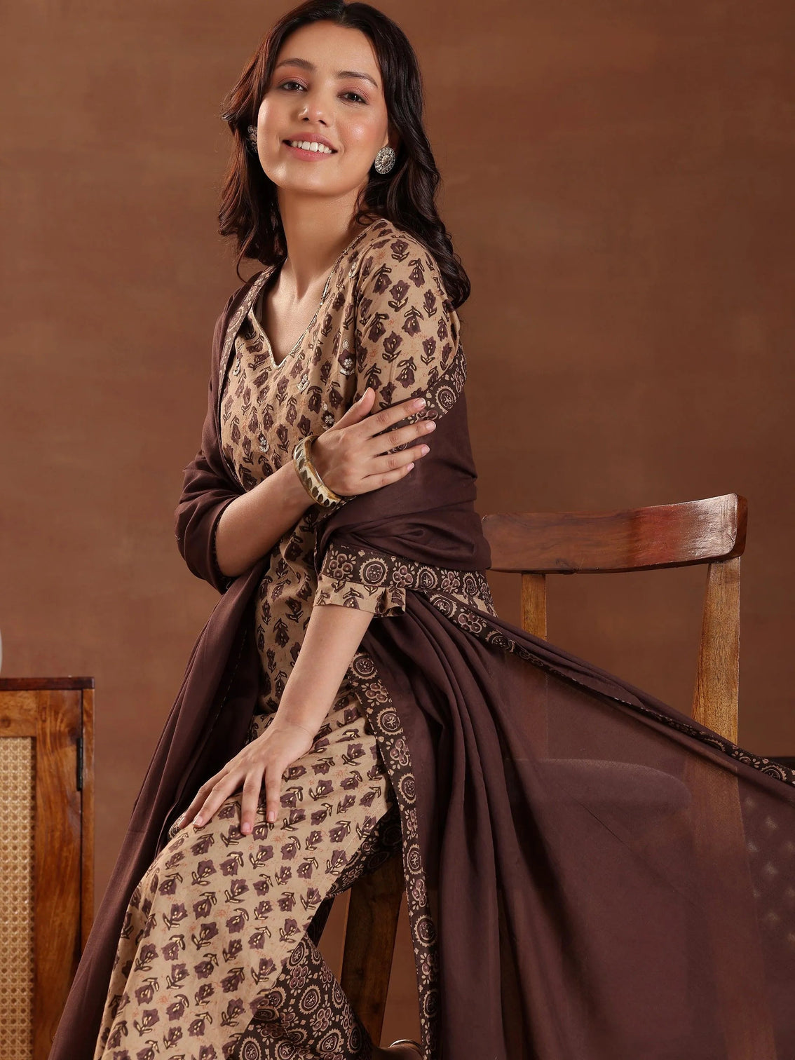 Mameraa Brown Printed Cotton Straight Suit With Dupatta