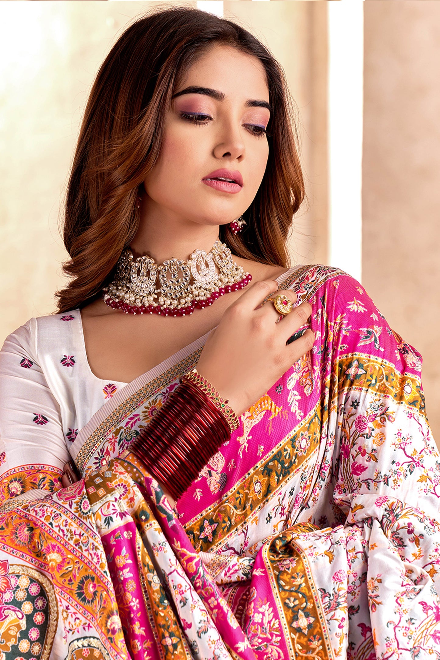 Traditional White Rajwadi Weaving Pashmina Silk Saree With Kashmiri Pallu & Elegant Zari Border