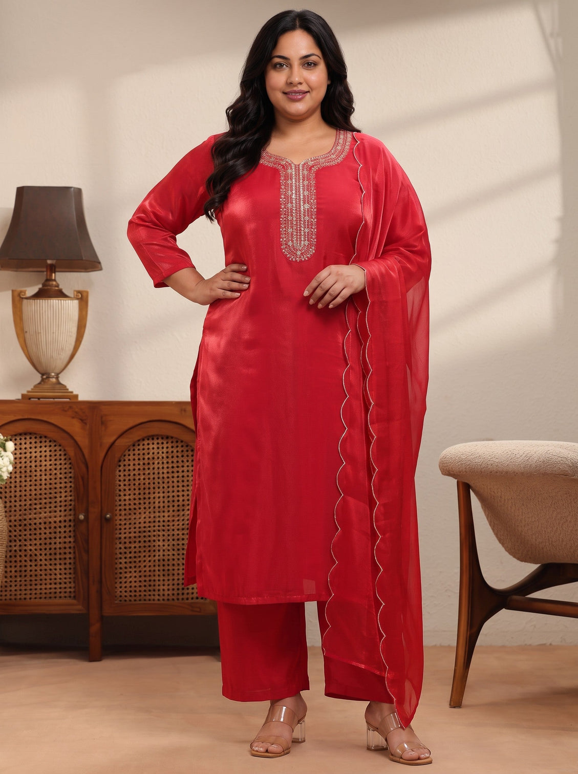 Plus Size Red Yoke Design Tissue Straight Suit Set