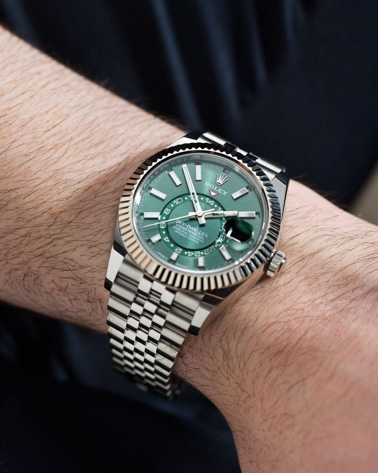 Role_x Sky Dweller Silver/Green Watch