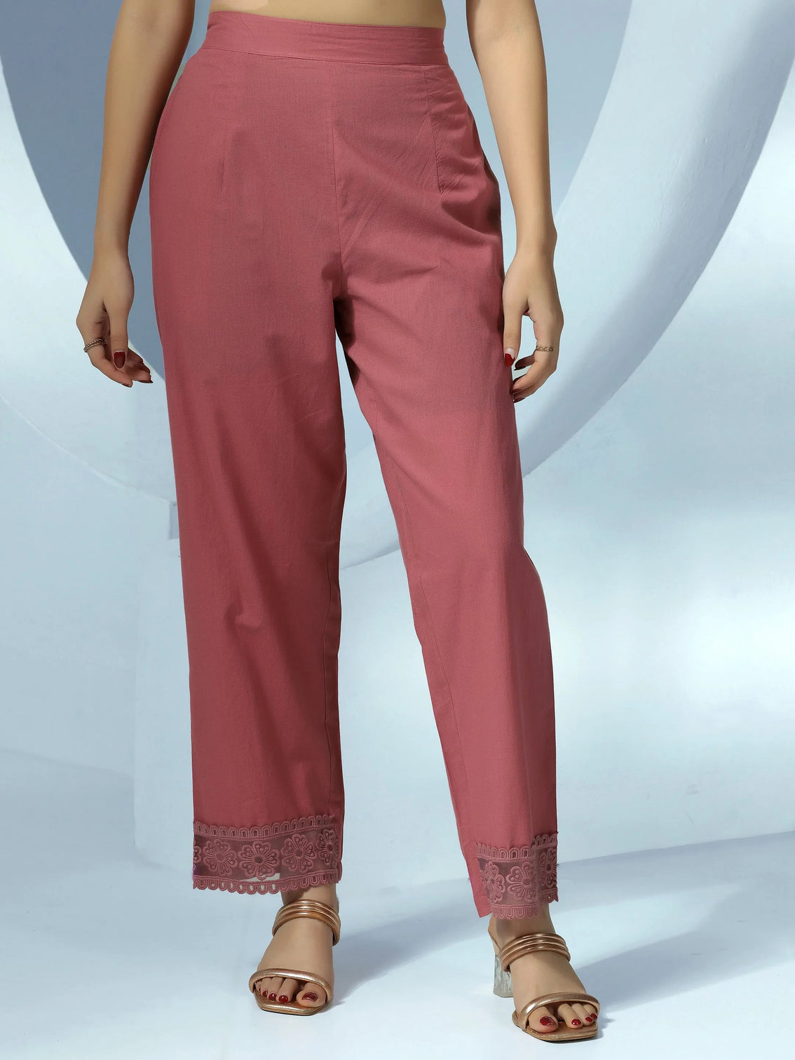 Mameraa Mauve Printed Cotton Blend Straight Suit With Dupatta