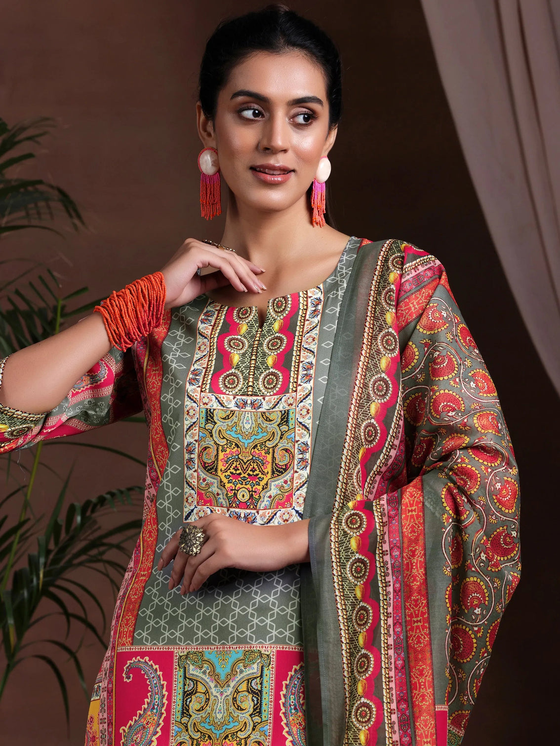 Mameraa Multi Printed Poly Crepe Straight Suit With Dupatta