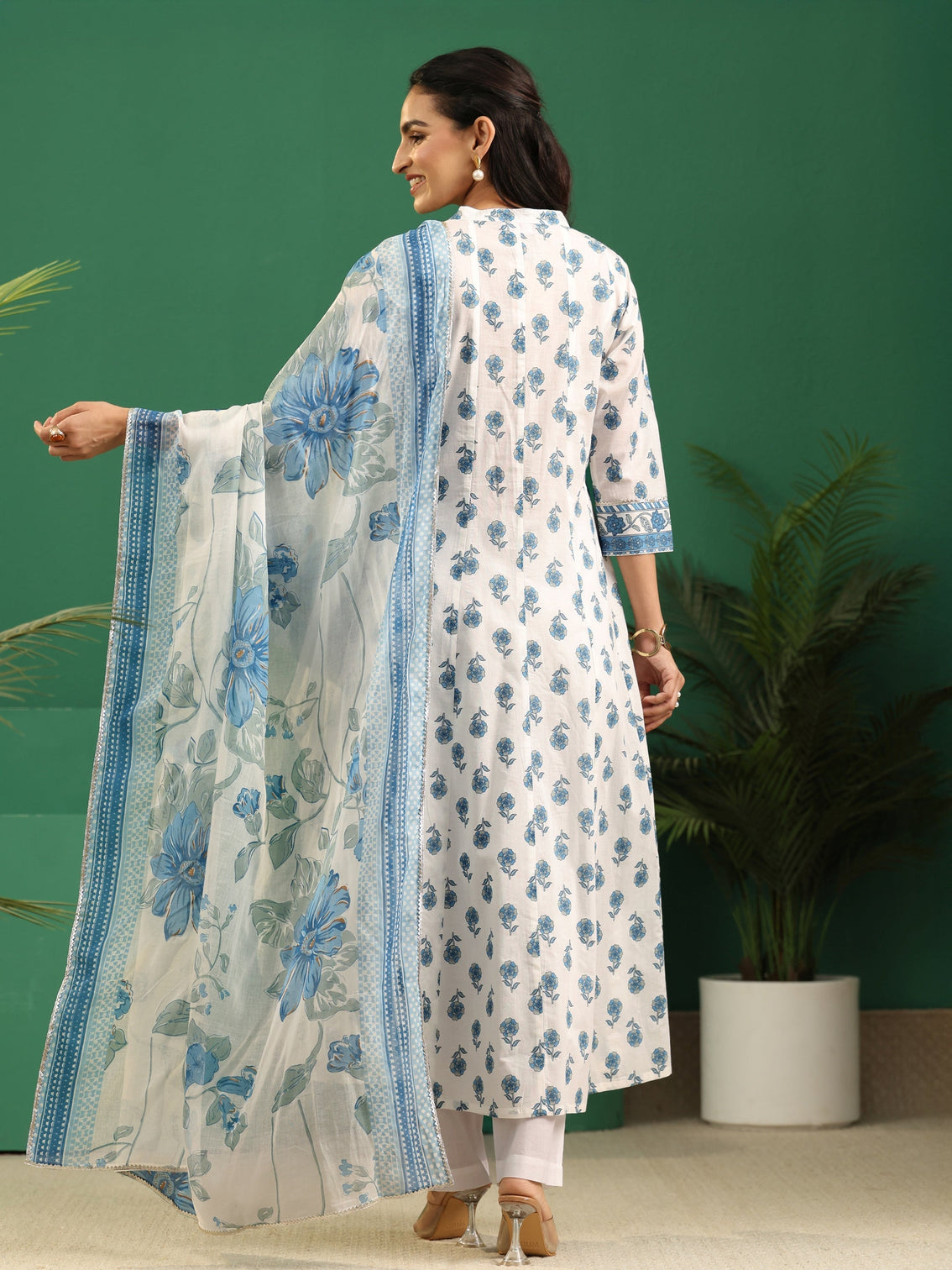Mameraa White Floral Printed Cotton Anarkali Suit Set