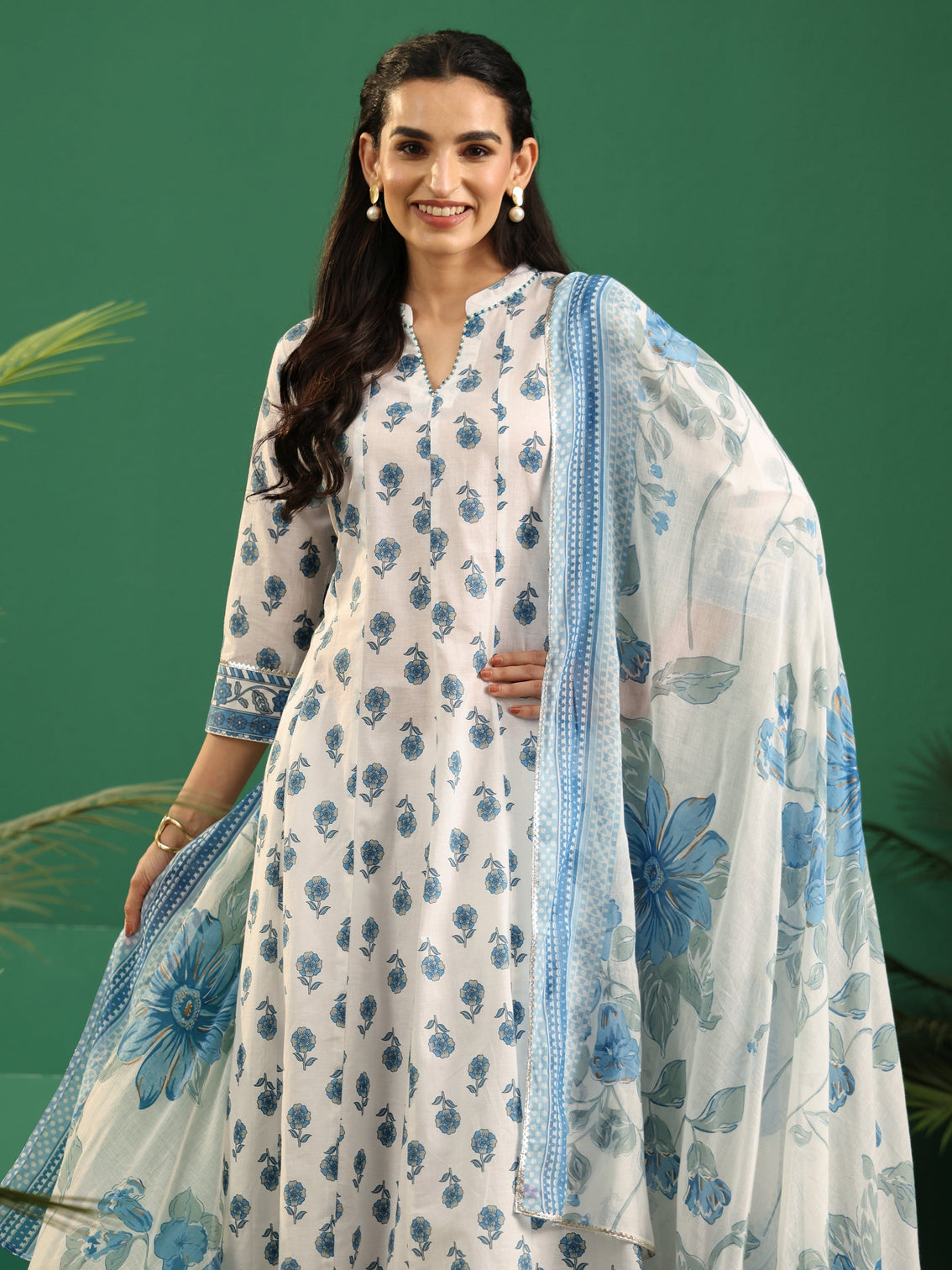 Mameraa White Floral Printed Cotton Anarkali Suit Set