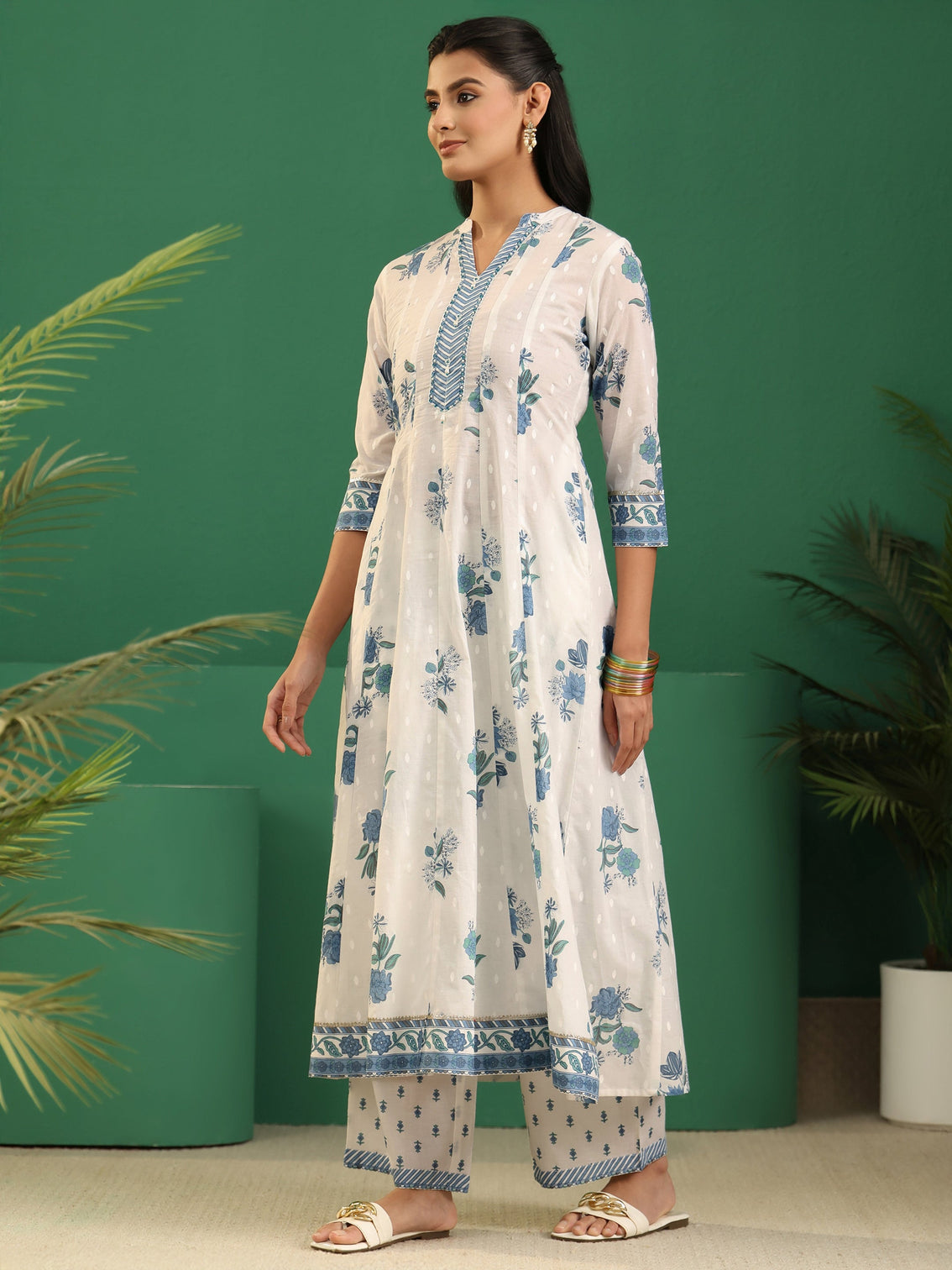 Mameraa White Floral Printed Cotton Anarakali Suit Set