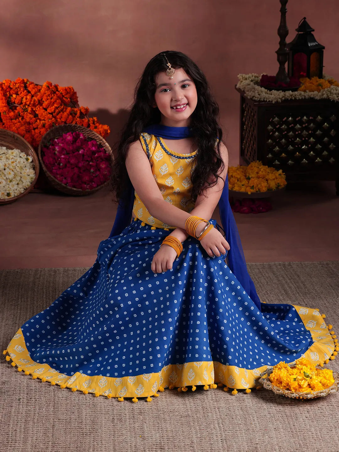 Mameraa Kids Yellow Cotton Printed Lehenga Set