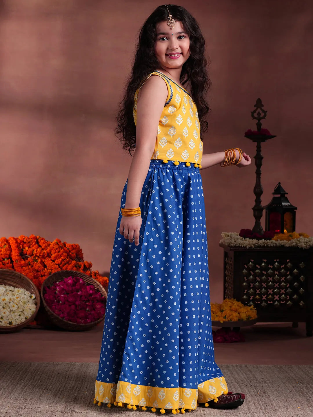 Mameraa Kids Yellow Cotton Printed Lehenga Set