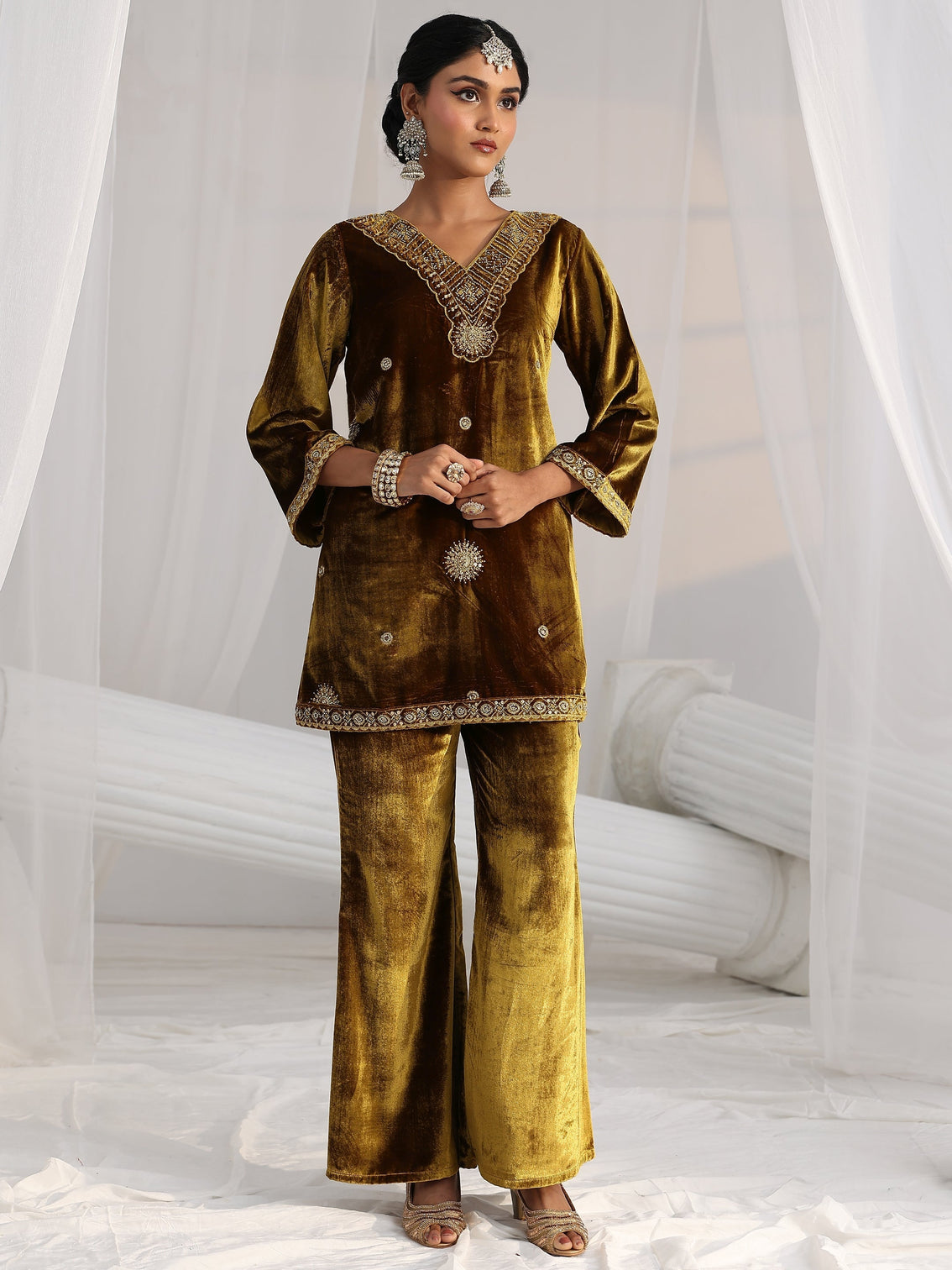 Mameraa Mustard Emellished Velvet Co-Ord Set