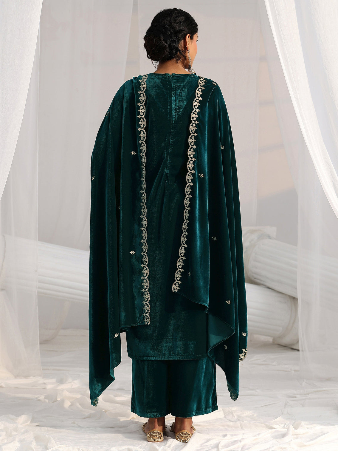 Mameraa Peacock Green Floral Embroidered Velvet Straight Suit Set