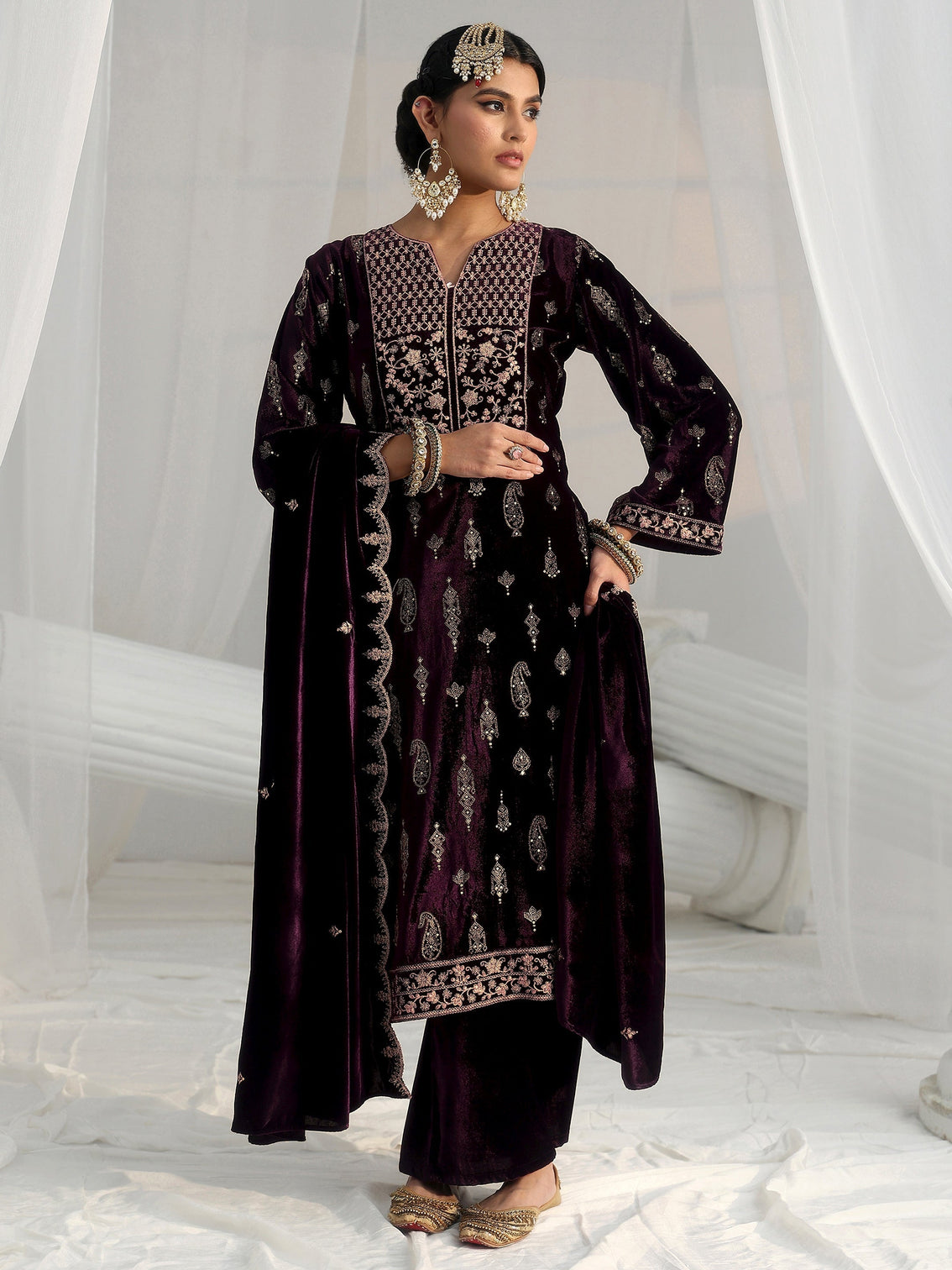 Mameraa Plum Puprle Floral Embroidered Velvet Straight Suit Set