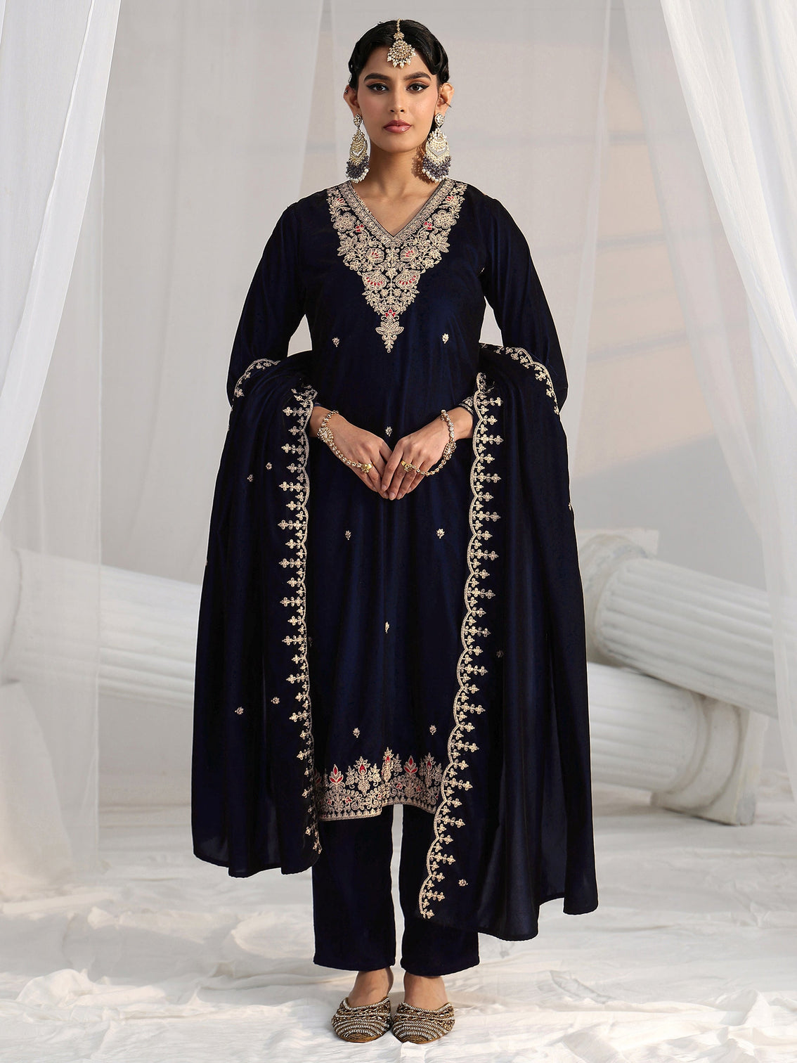Mameraa Navy Blue Embroidered Velvel Straight Suit Set
