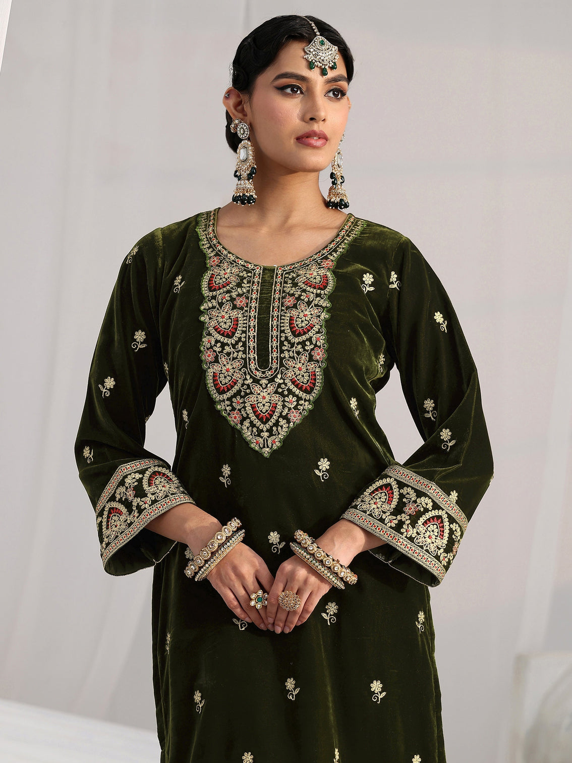 Mameraa Forest Green Ethnic Embroidered Velvet Straight Suit Set