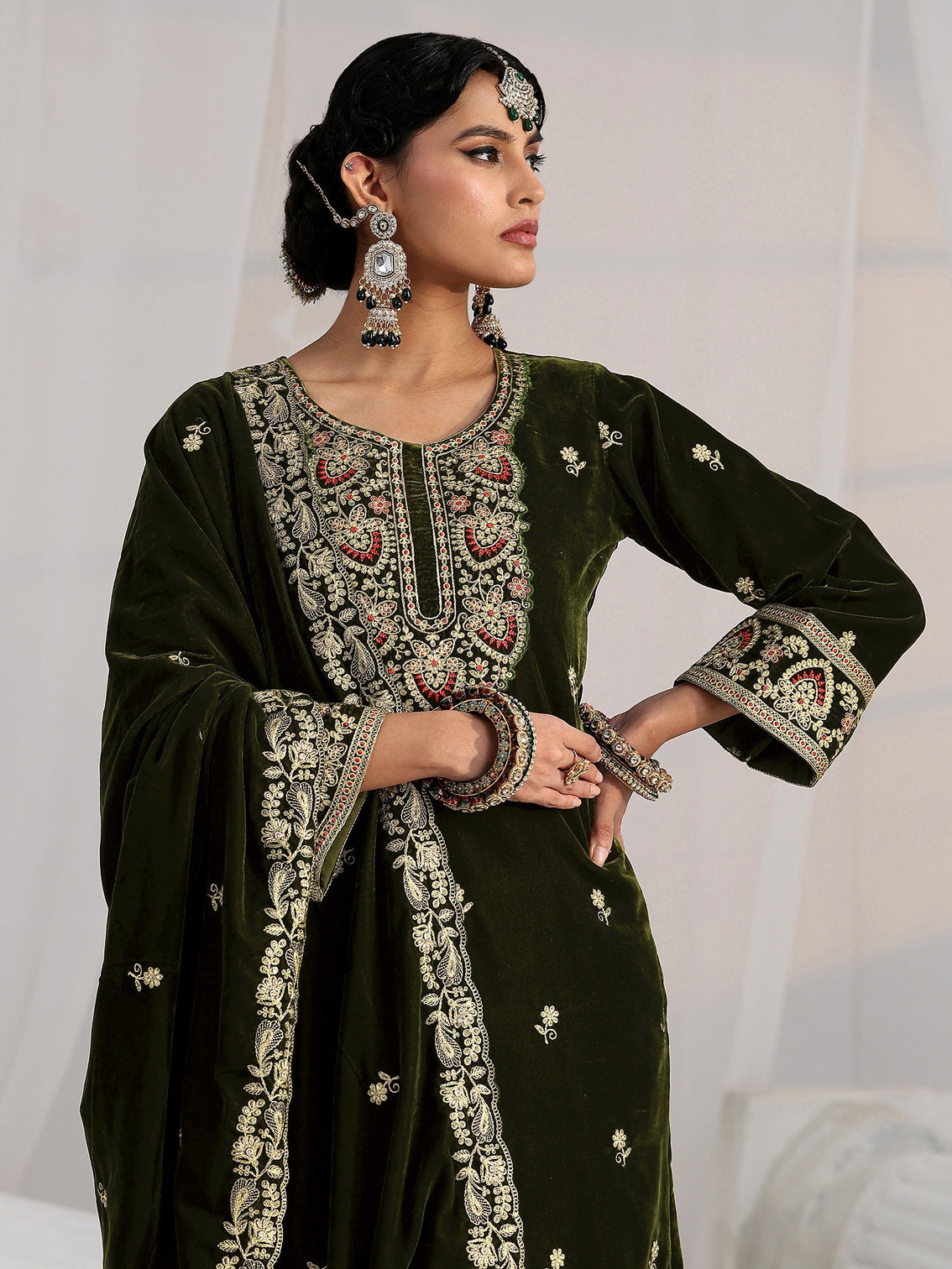 Mameraa Forest Green Ethnic Embroidered Velvet Straight Suit Set
