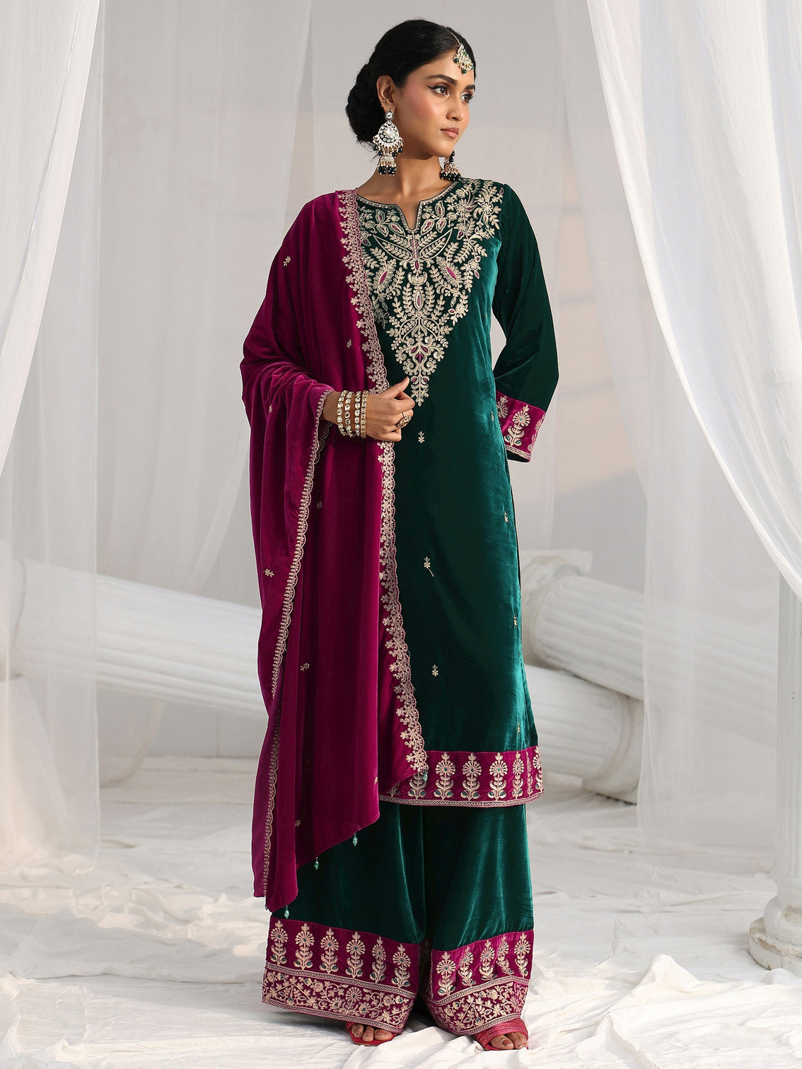 Mameraa Teal Green Yoke Design Velvet Straight Suit Set