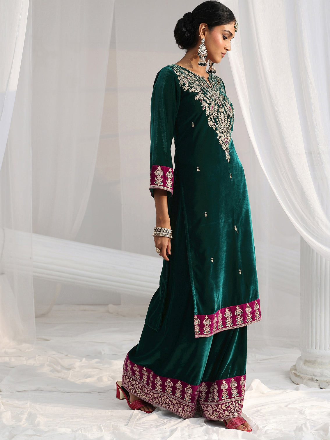 Mameraa Teal Green Yoke Design Velvet Straight Suit Set