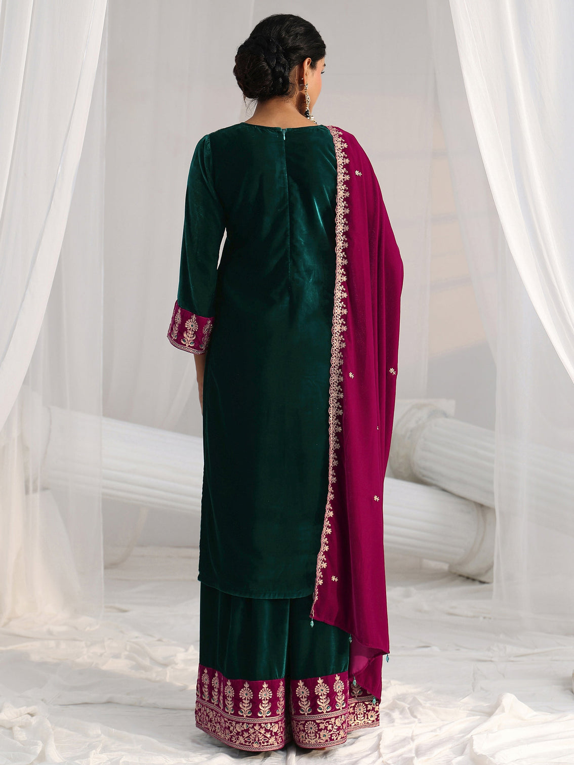 Mameraa Teal Green Yoke Design Velvet Straight Suit Set