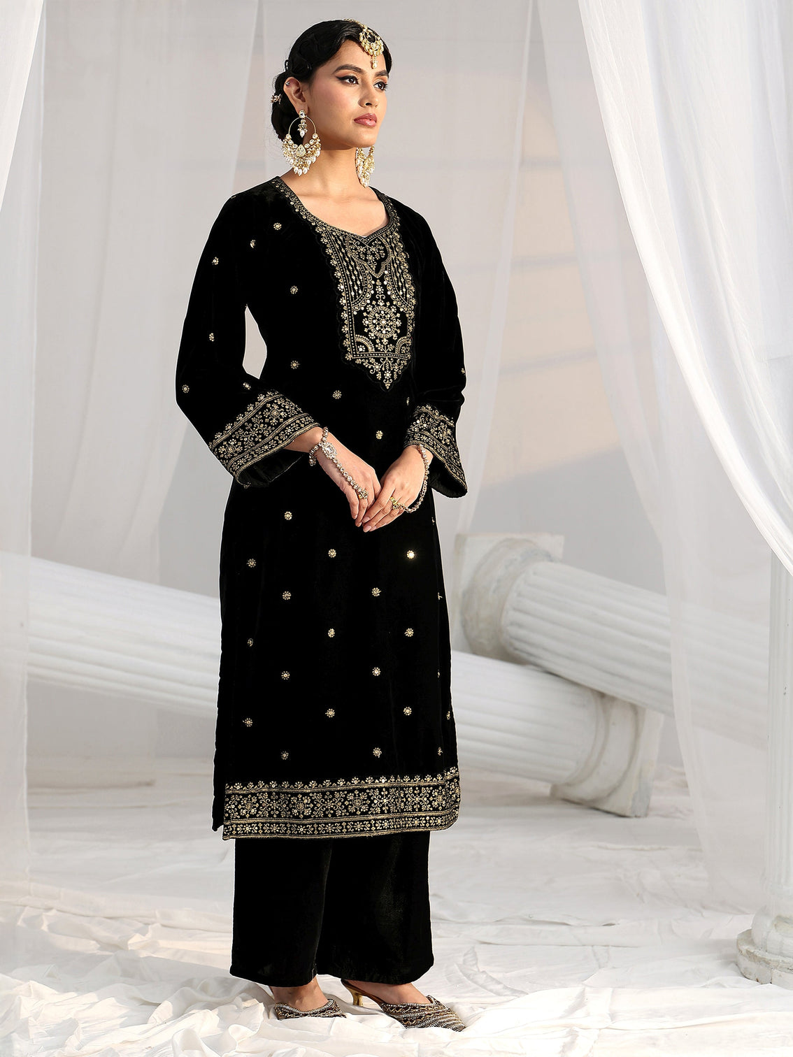Mameraa Black Embroidered Velvet Straight Suit Set
