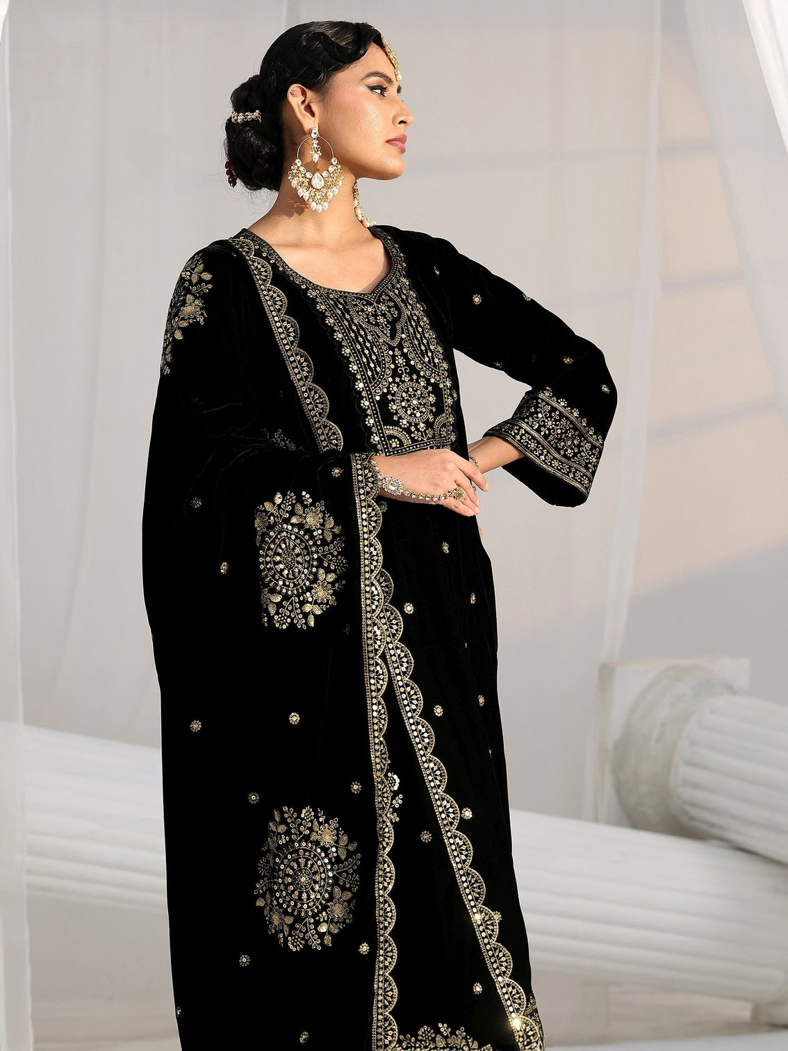 Mameraa Black Embroidered Velvet Straight Suit Set