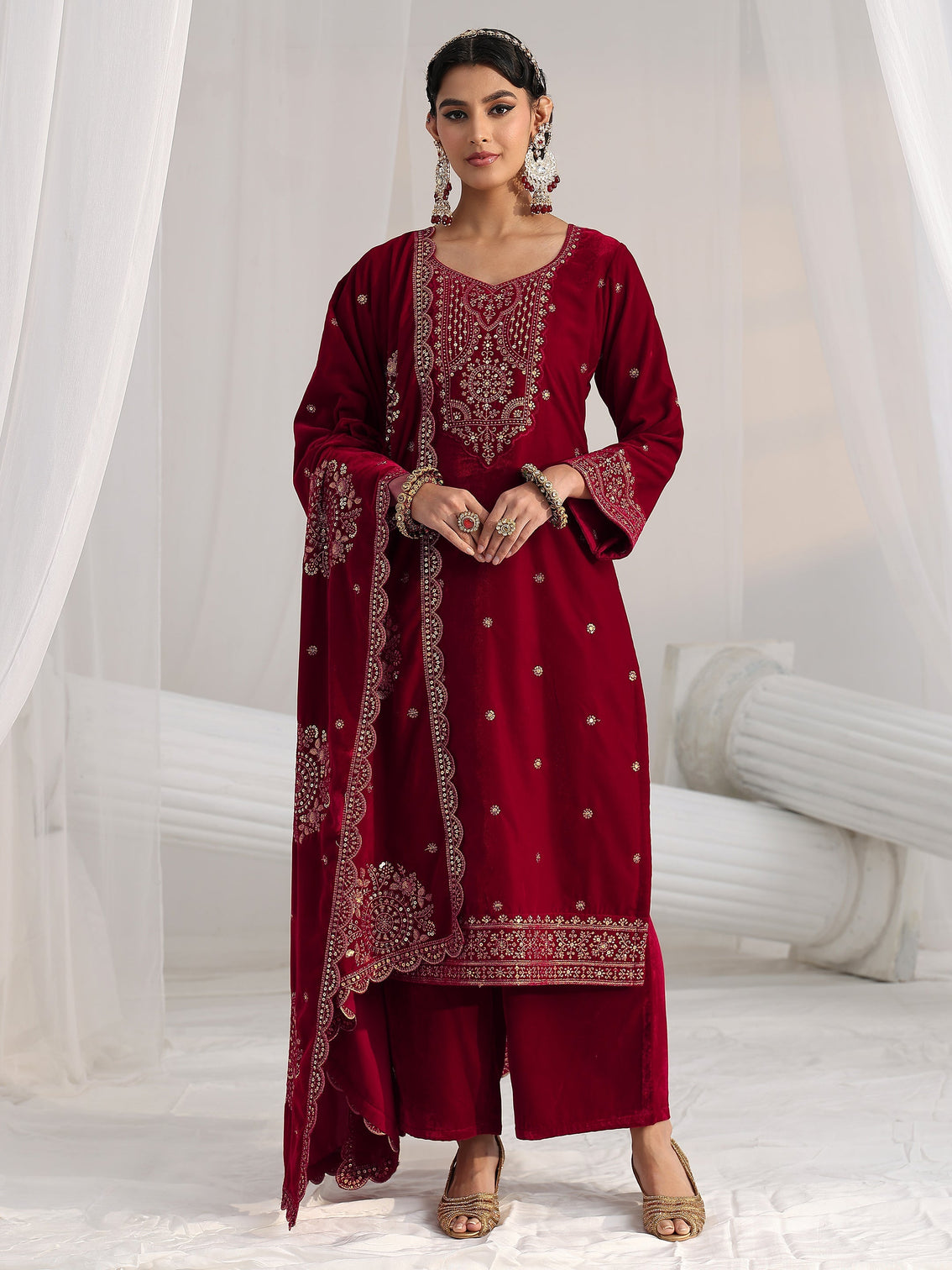 Mameraa Red Floral Embellished Velvet Straight Suit Set