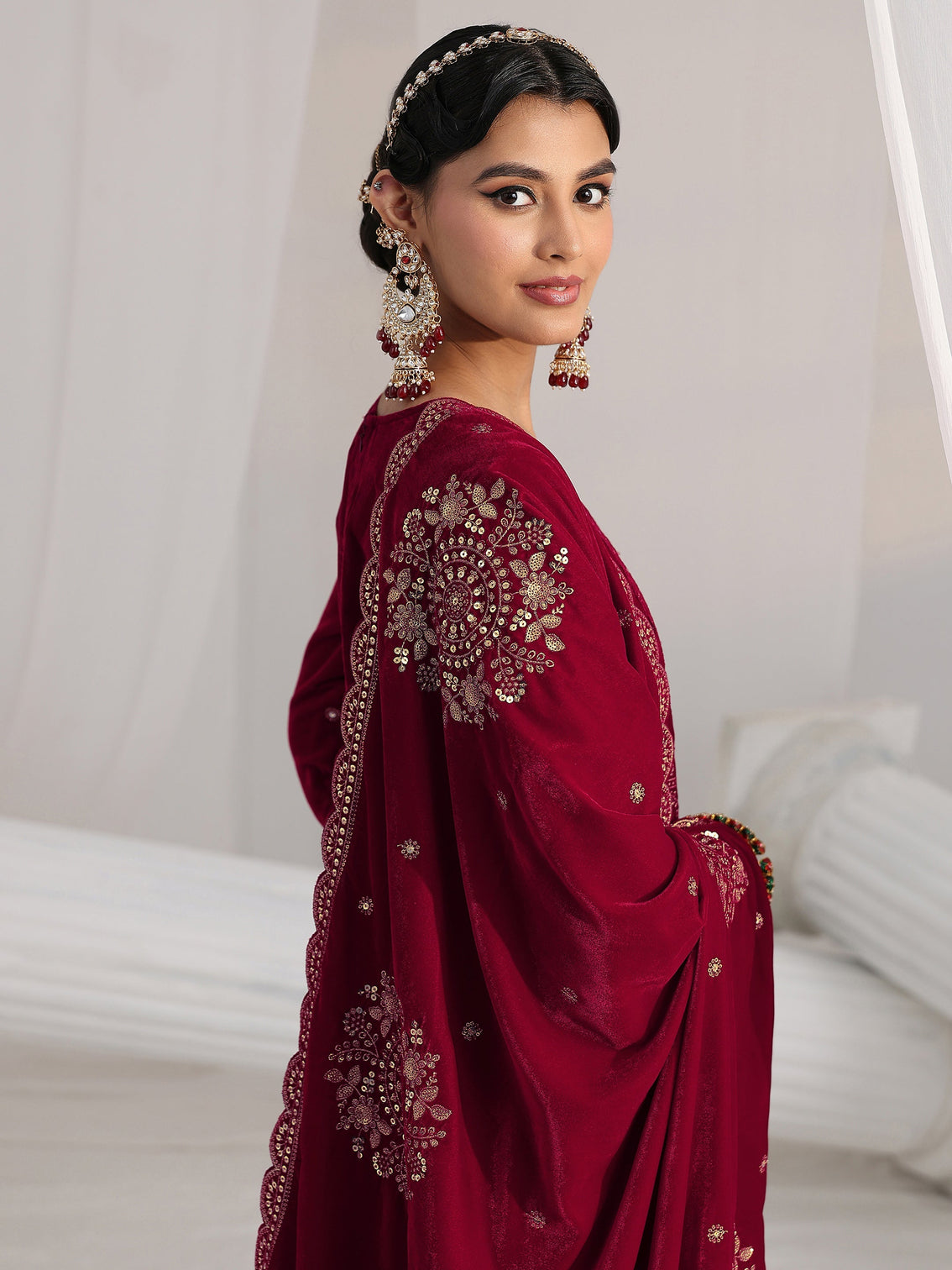 Mameraa Red Floral Embellished Velvet Straight Suit Set