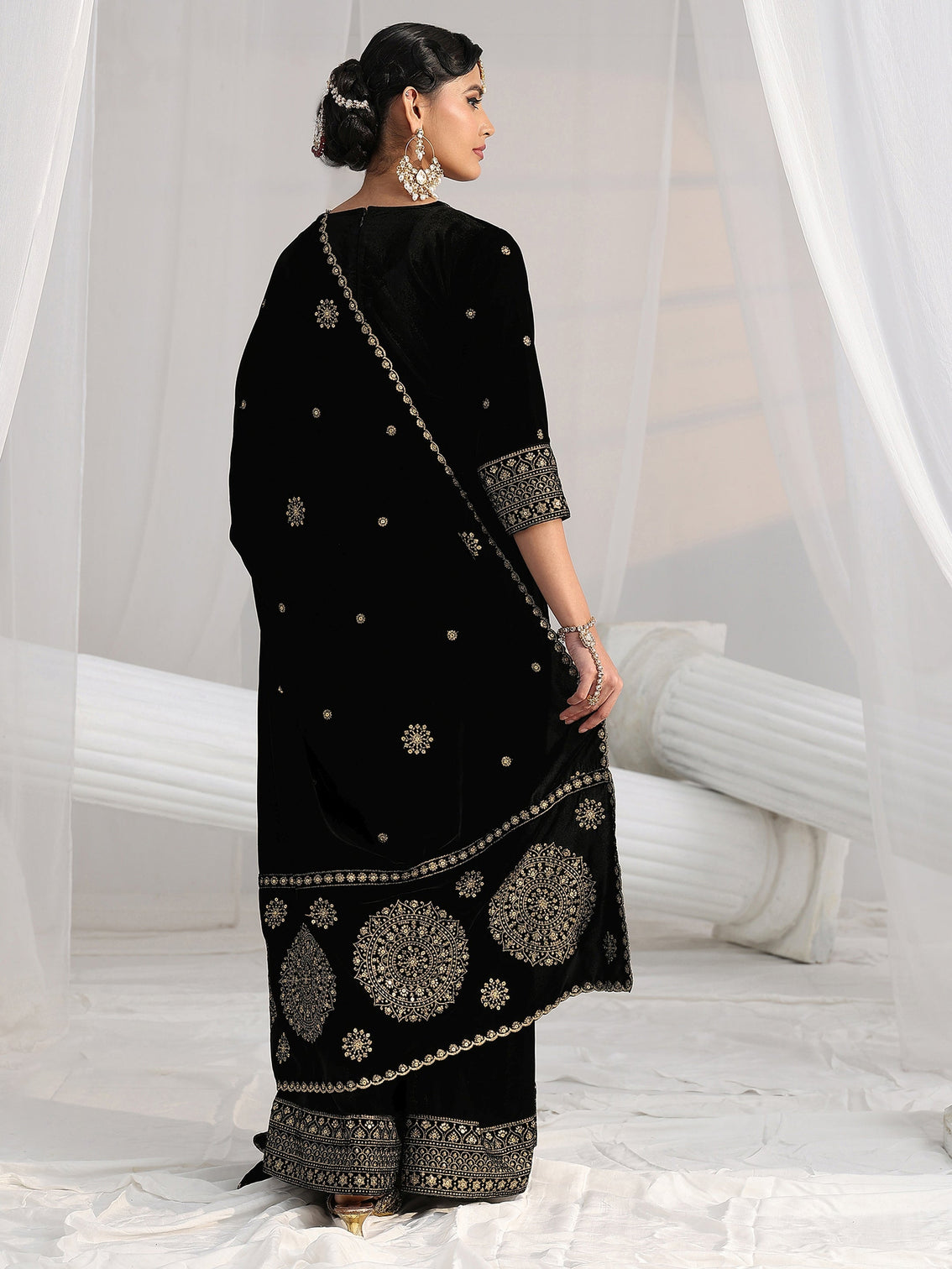 Mameraa Black Embellished Velvet Straight Suit Set