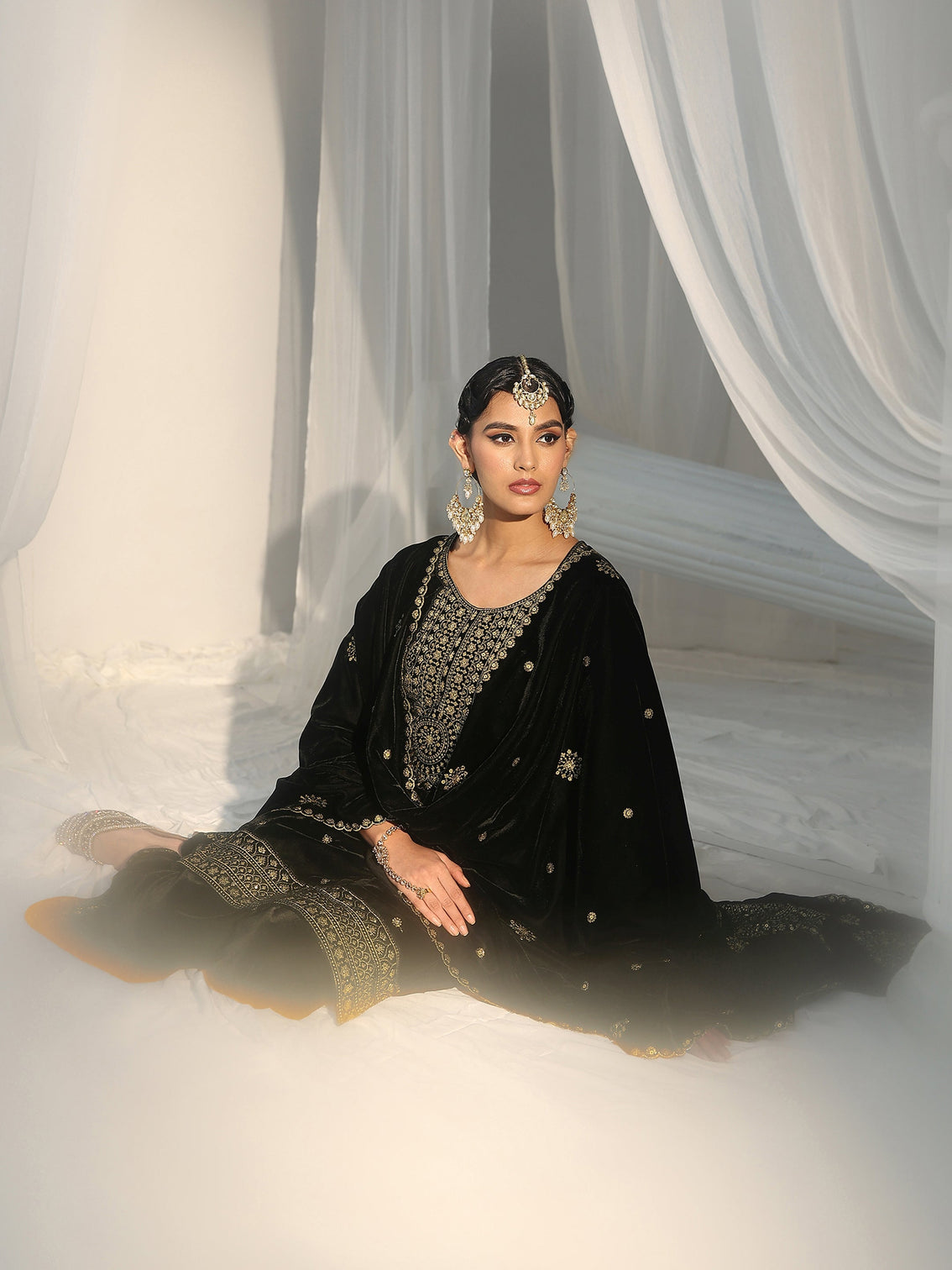 Mameraa Black Embellished Velvet Straight Suit Set