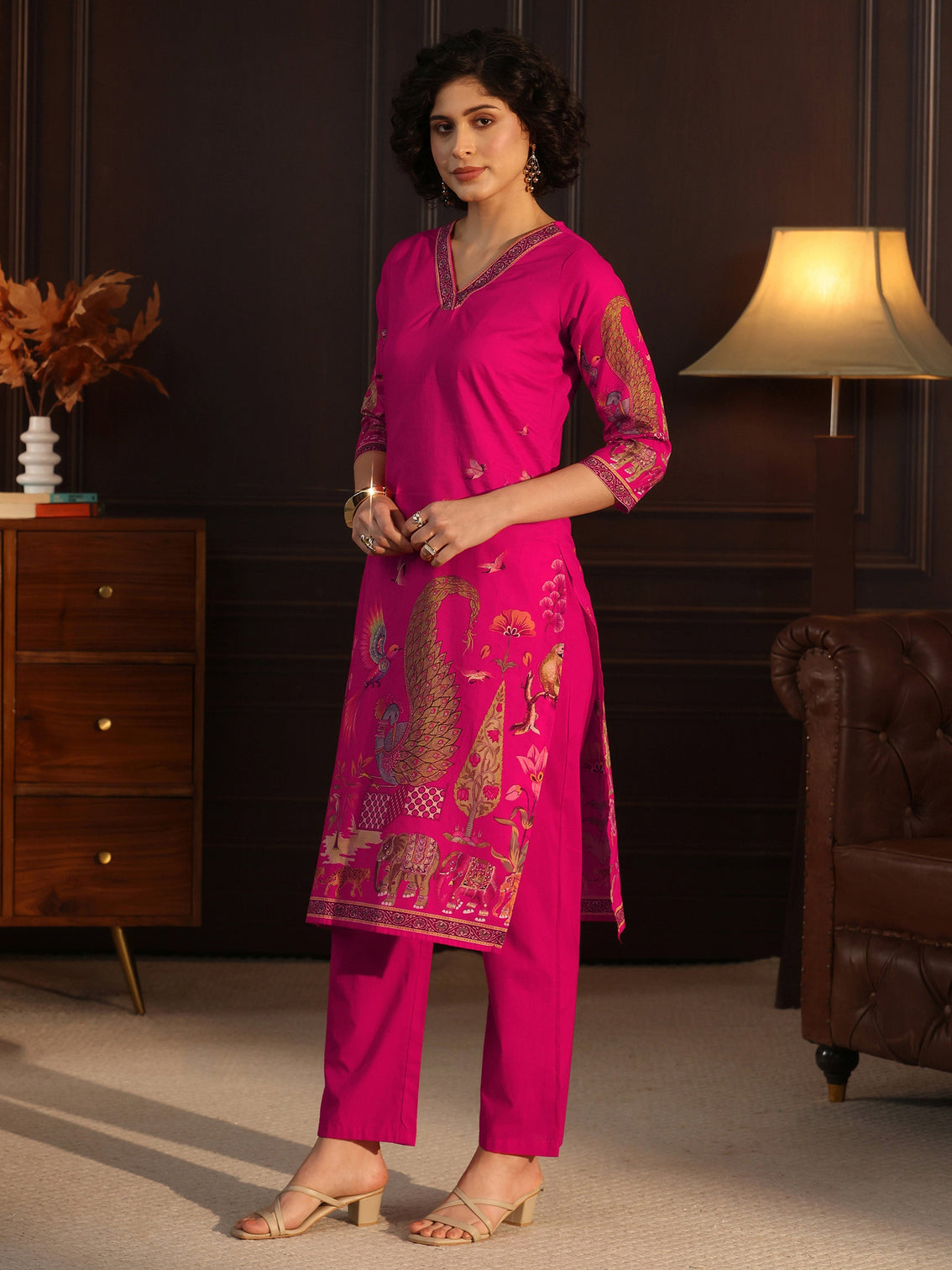 Mameraa Magenta Pink Tribal Printed Cotton Straight Suit Set