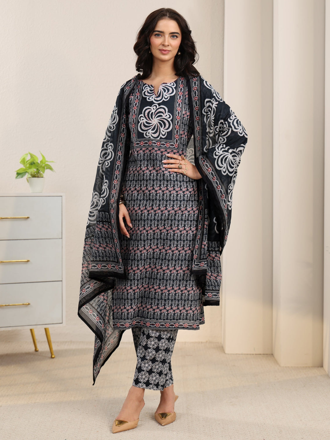 Mameraa Dark Grey Dabu Print Cotton Straight Suit Set