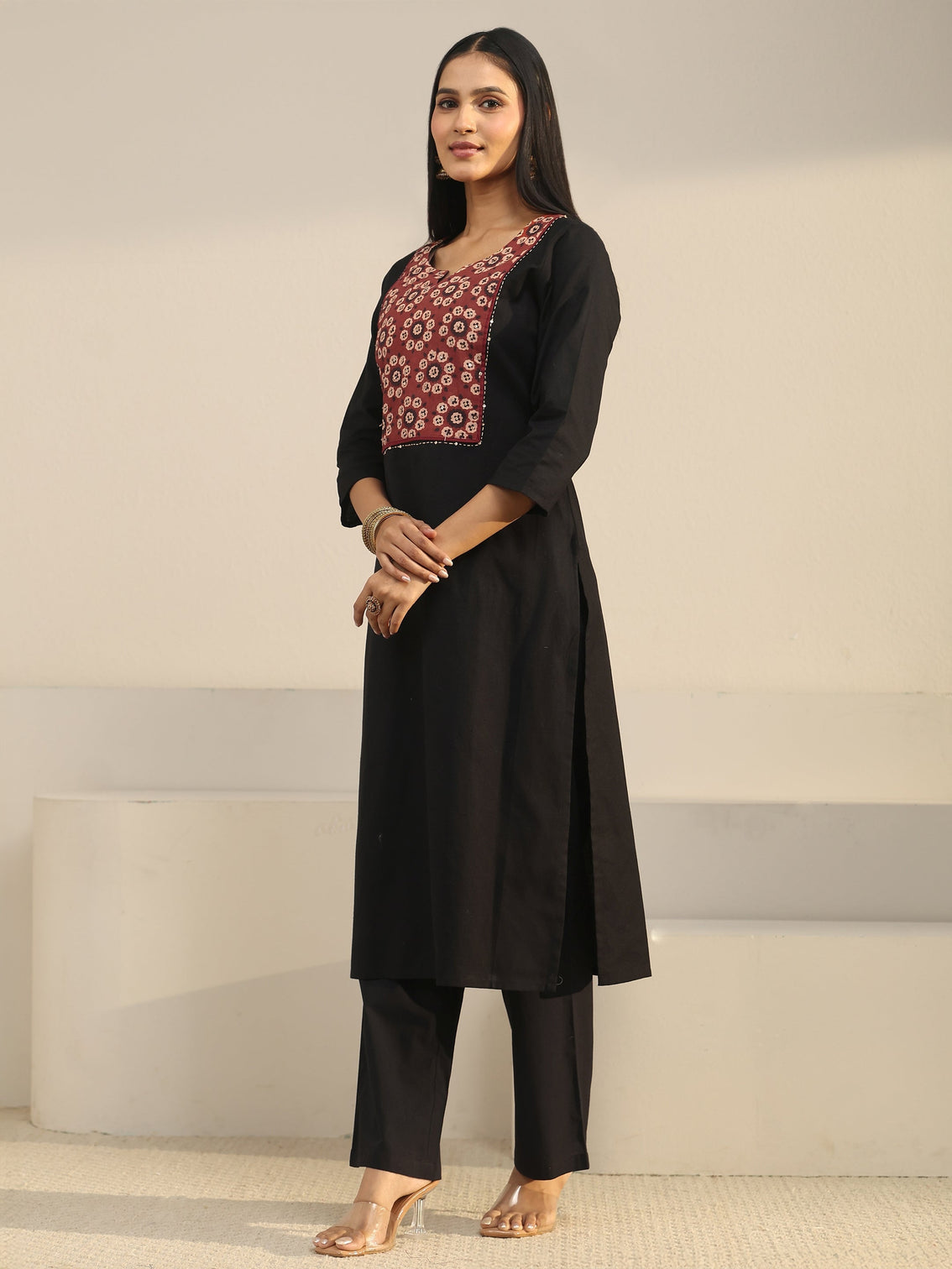 Mameraa Black Yoke Printed Cotton Straight Suit Set