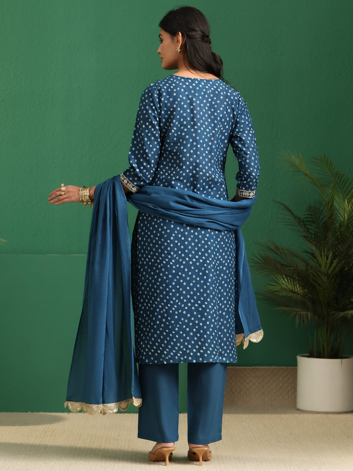 Mameraa Peacock Blue Bandhani Cotton Straight Suit Set