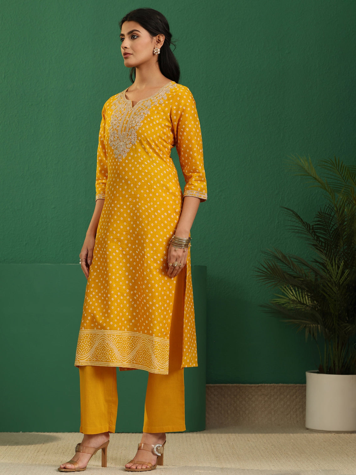 Mameraa Mustard Bandhani Cotton Straight Suit Set