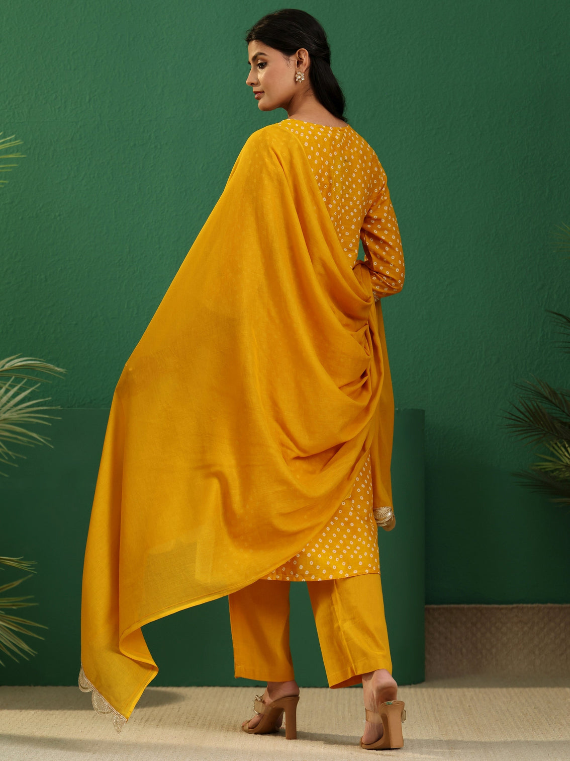 Mameraa Mustard Bandhani Cotton Straight Suit Set
