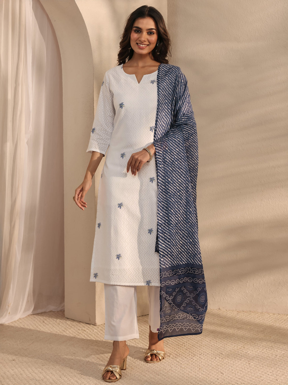 Mameraa White Embroidered Cotton Straight Suit Set With Dupatta