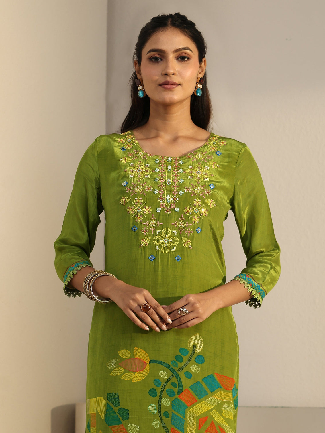 Mameraa Green Floral Printed Crepe Straight Suit Set