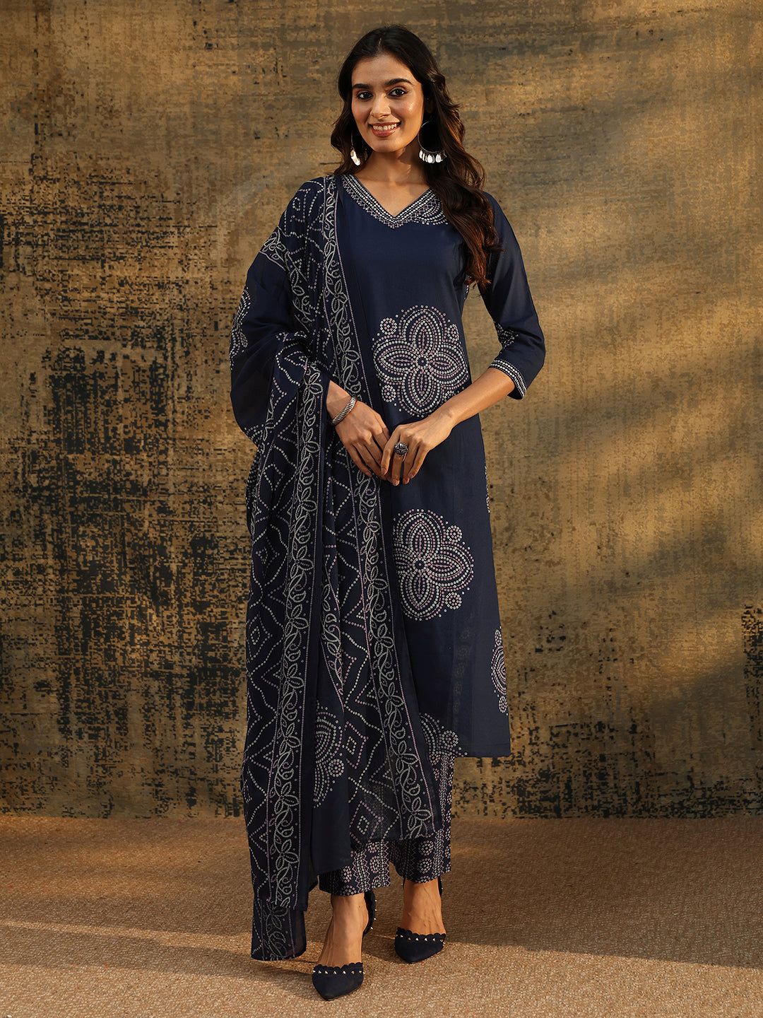 Mameraa Indigo Blue Bandhani Printed Cotton Straight Suit Set