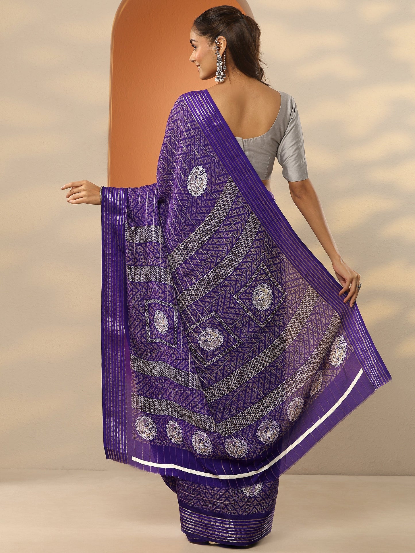 Libas Purple Printed Silk Blend Saree With Unstitched Blouse Piece
