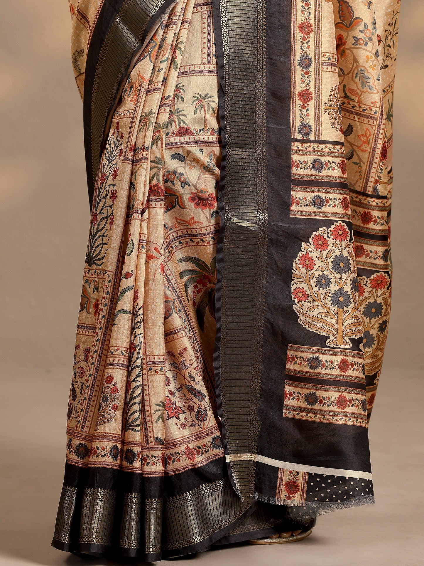 Libas Gold Printed Silk Blend Saree With Unstitched Blouse Piece