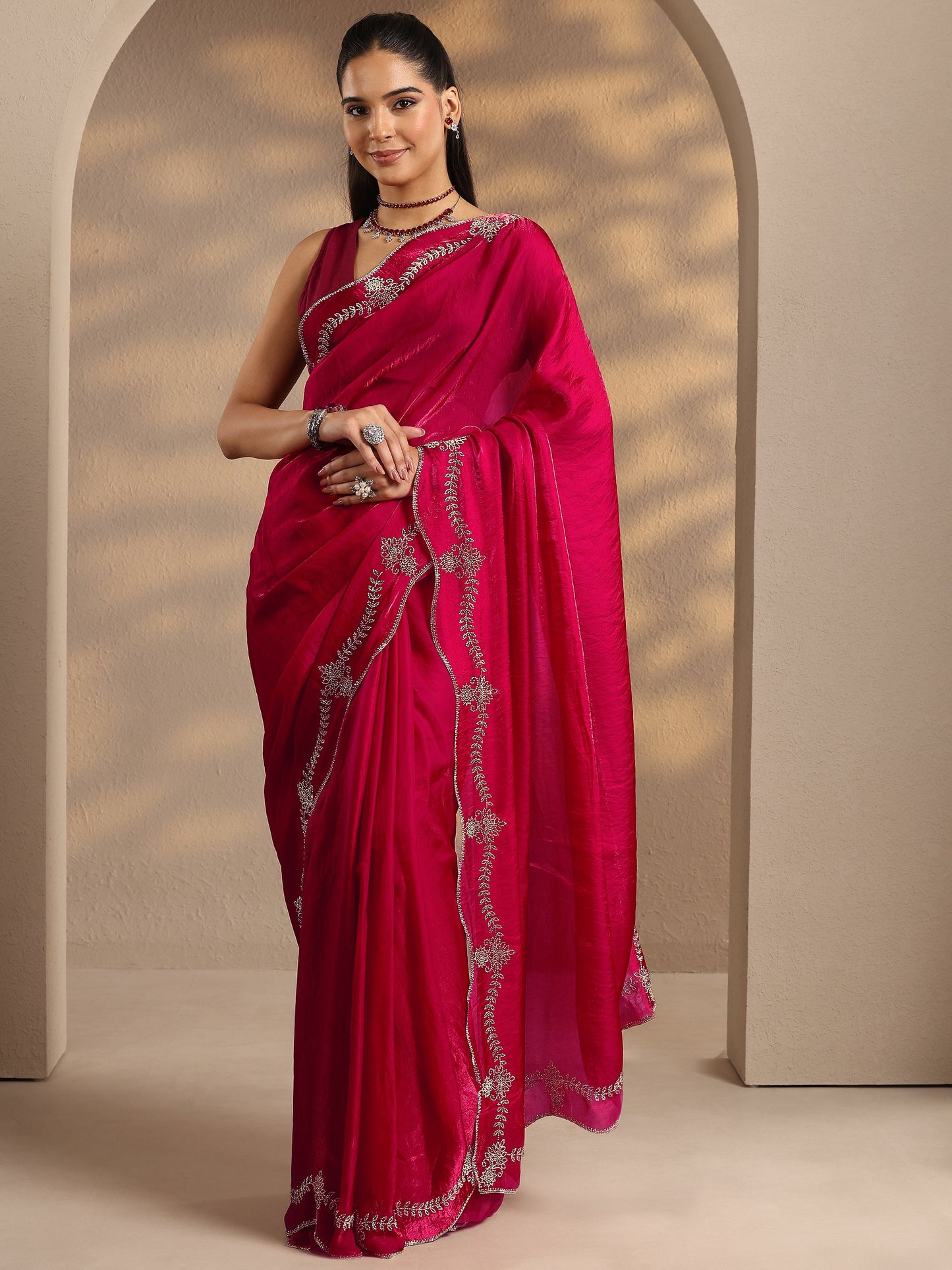 Libas Red Solid Silk Blend Saree With Unstitched Blouse Piece