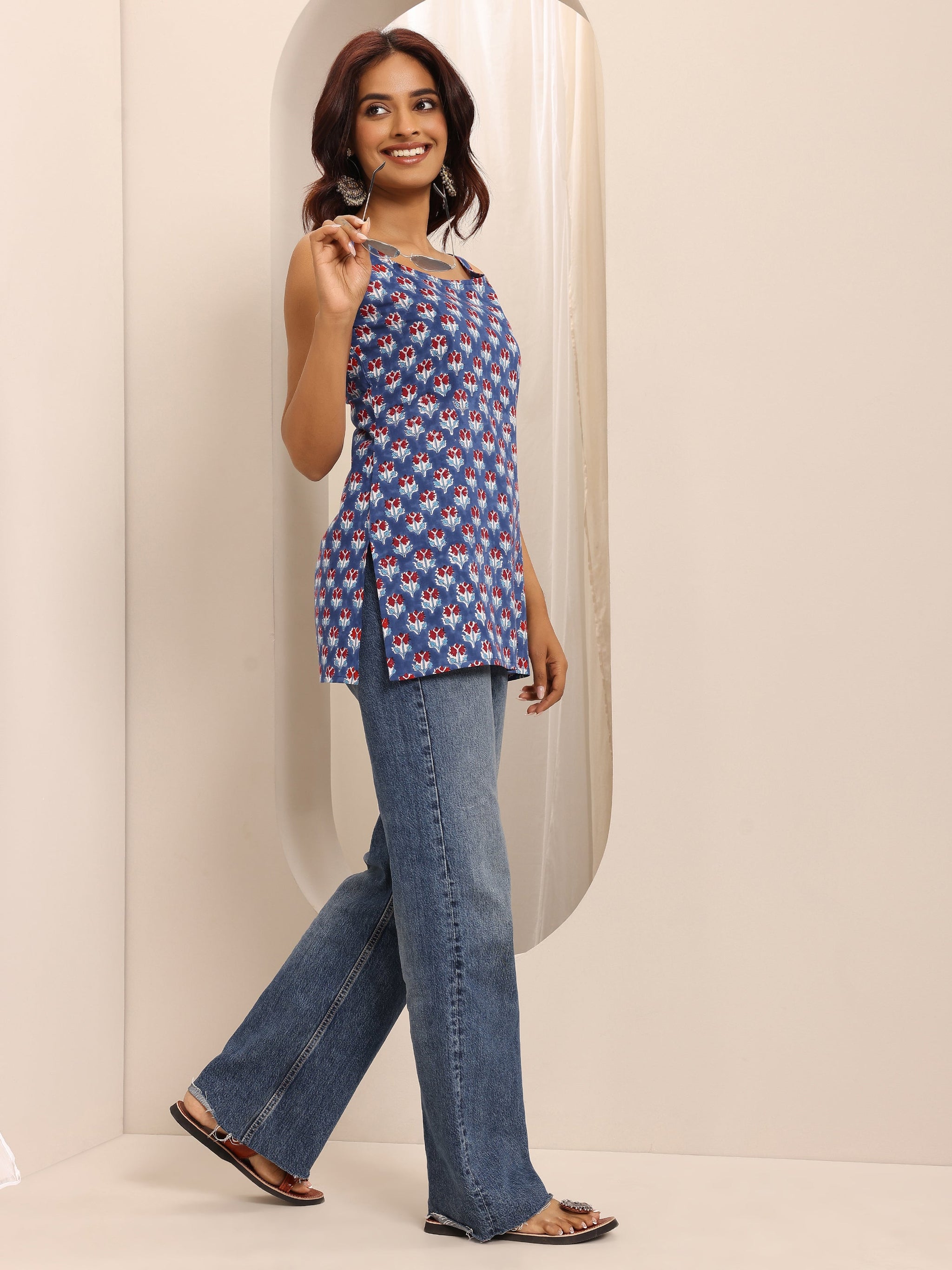 Libas Blue Printed Cotton Blend Straight Short Kurti