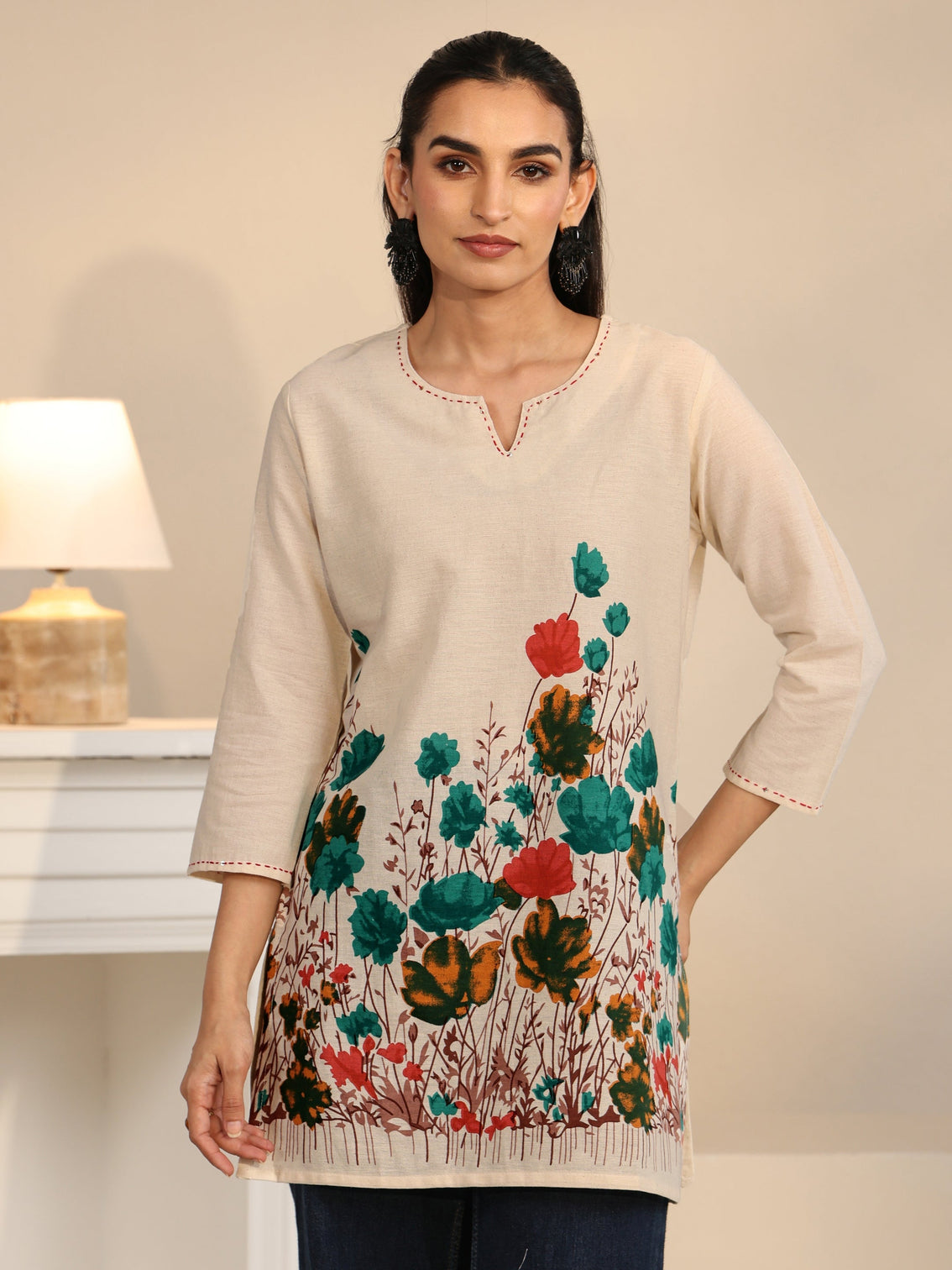 Mameraa Off White Floral Printed Cotton Blend Short Kurti