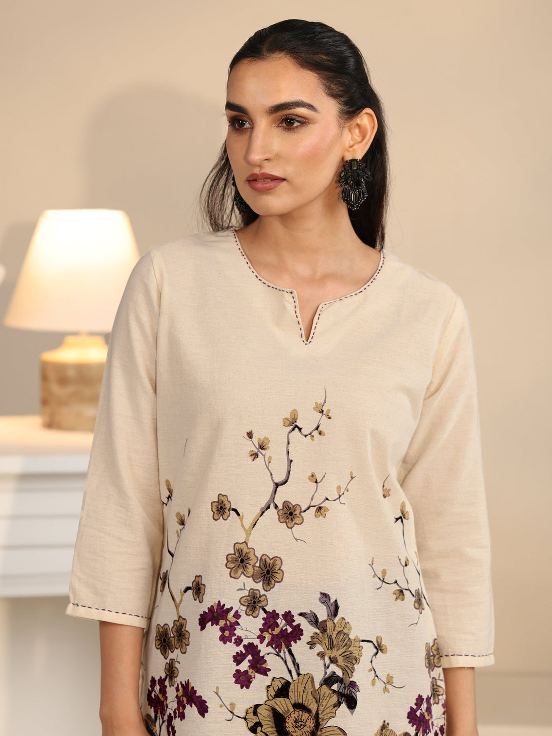 Mameraa Off White Floral Printed Cotton Blend Short Kurti