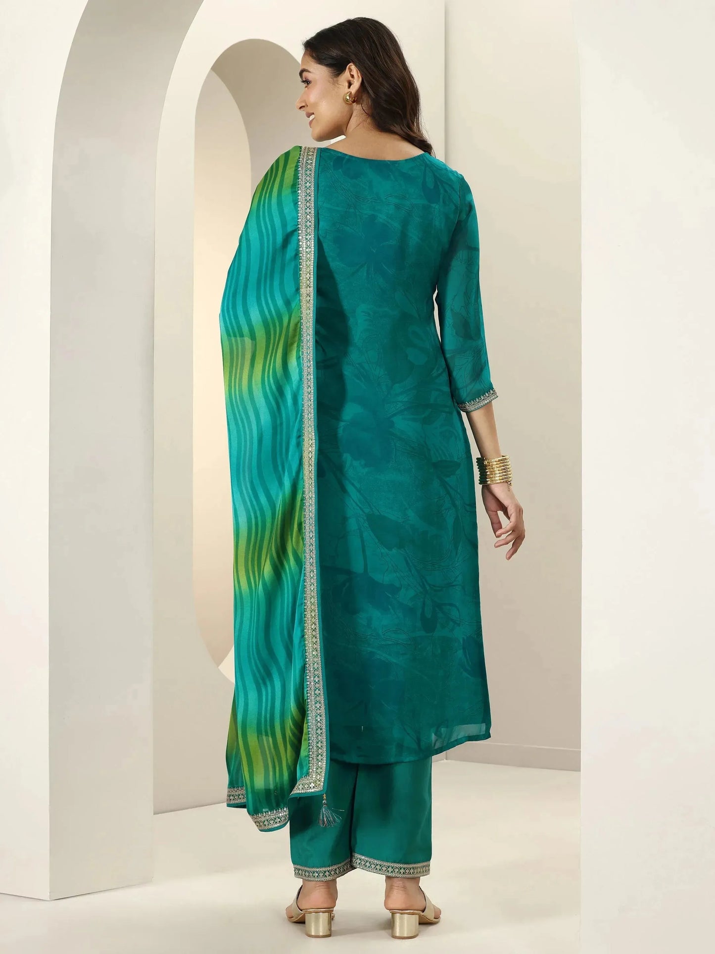 Libas Green Embroidered Silk Blend Straight Suit Sets With Dupatta